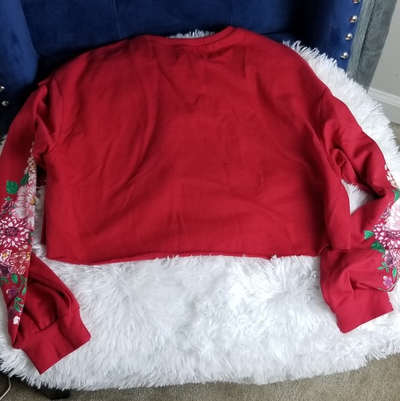 Crop top - Picture 2 of 2